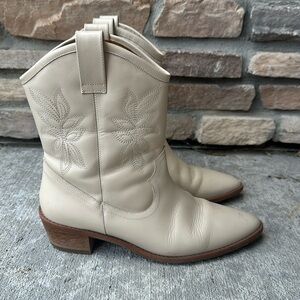 Sezane Western Cream Boot